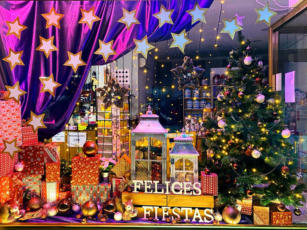 “Decoración navideña de escaparates, fachadas y calles del comercio minorista de Torrejón de Ardoz “ 